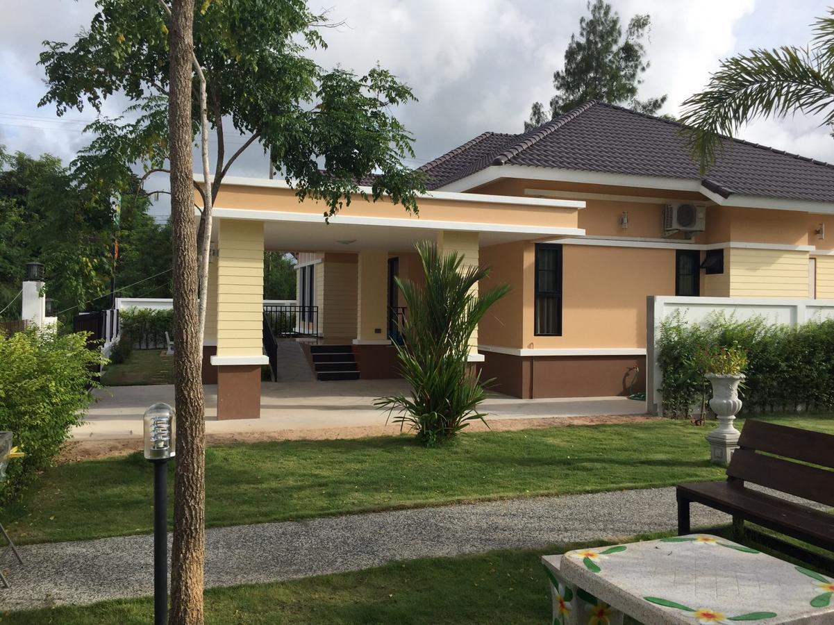 Hotel Ban Sumalai Rayong Exterior foto
