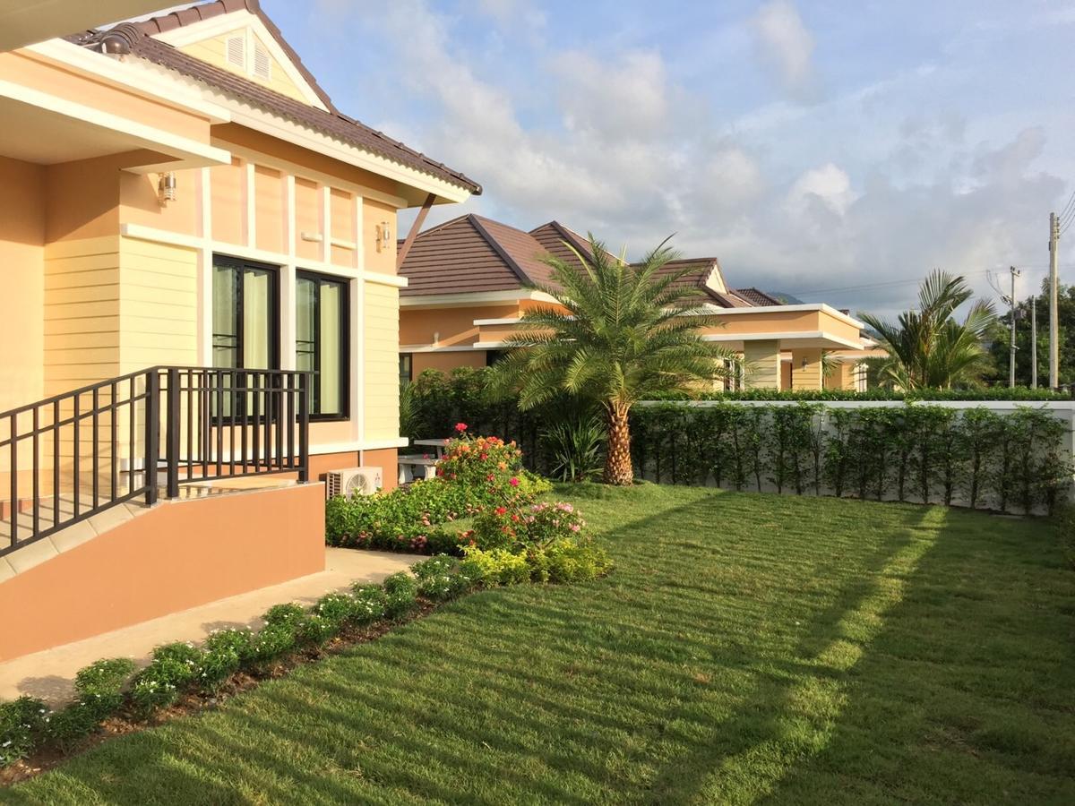 Hotel Ban Sumalai Rayong Exterior foto