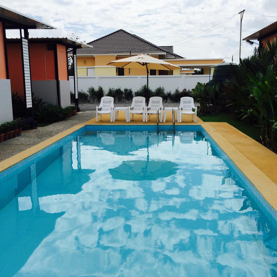 Hotel Ban Sumalai Rayong Exterior foto