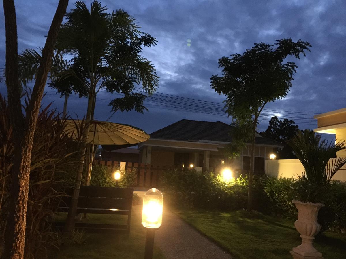 Hotel Ban Sumalai Rayong Exterior foto