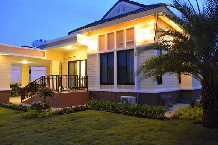 Hotel Ban Sumalai Rayong Exterior foto