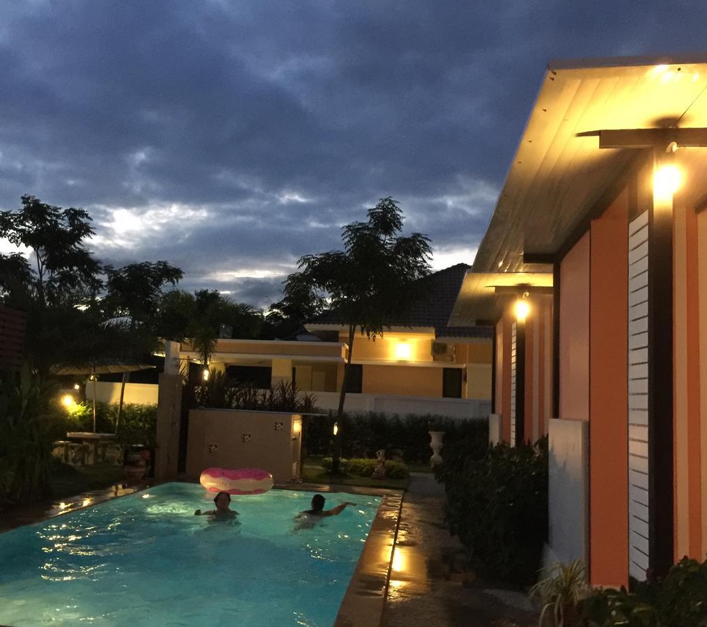 Hotel Ban Sumalai Rayong Exterior foto