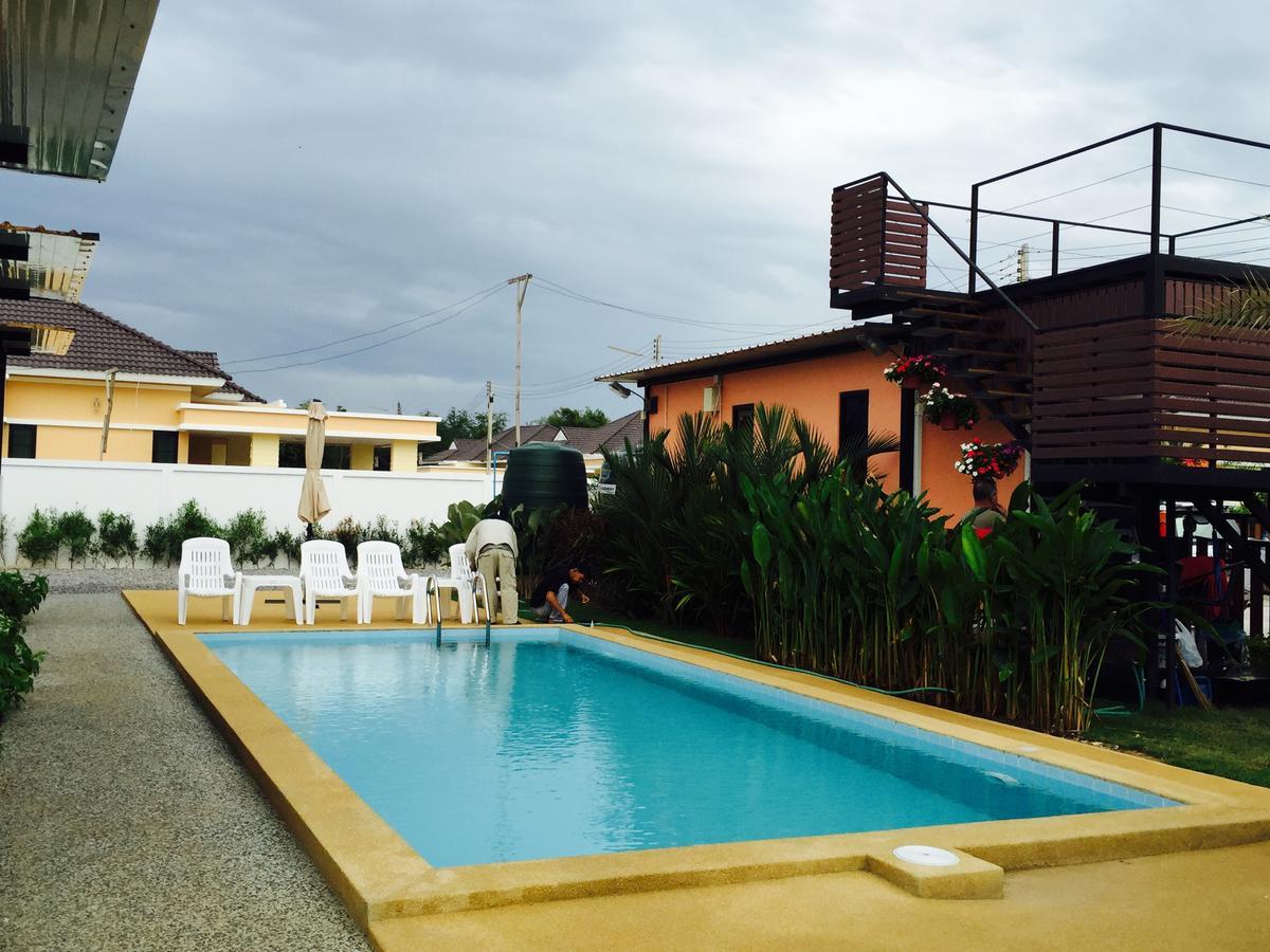 Hotel Ban Sumalai Rayong Exterior foto