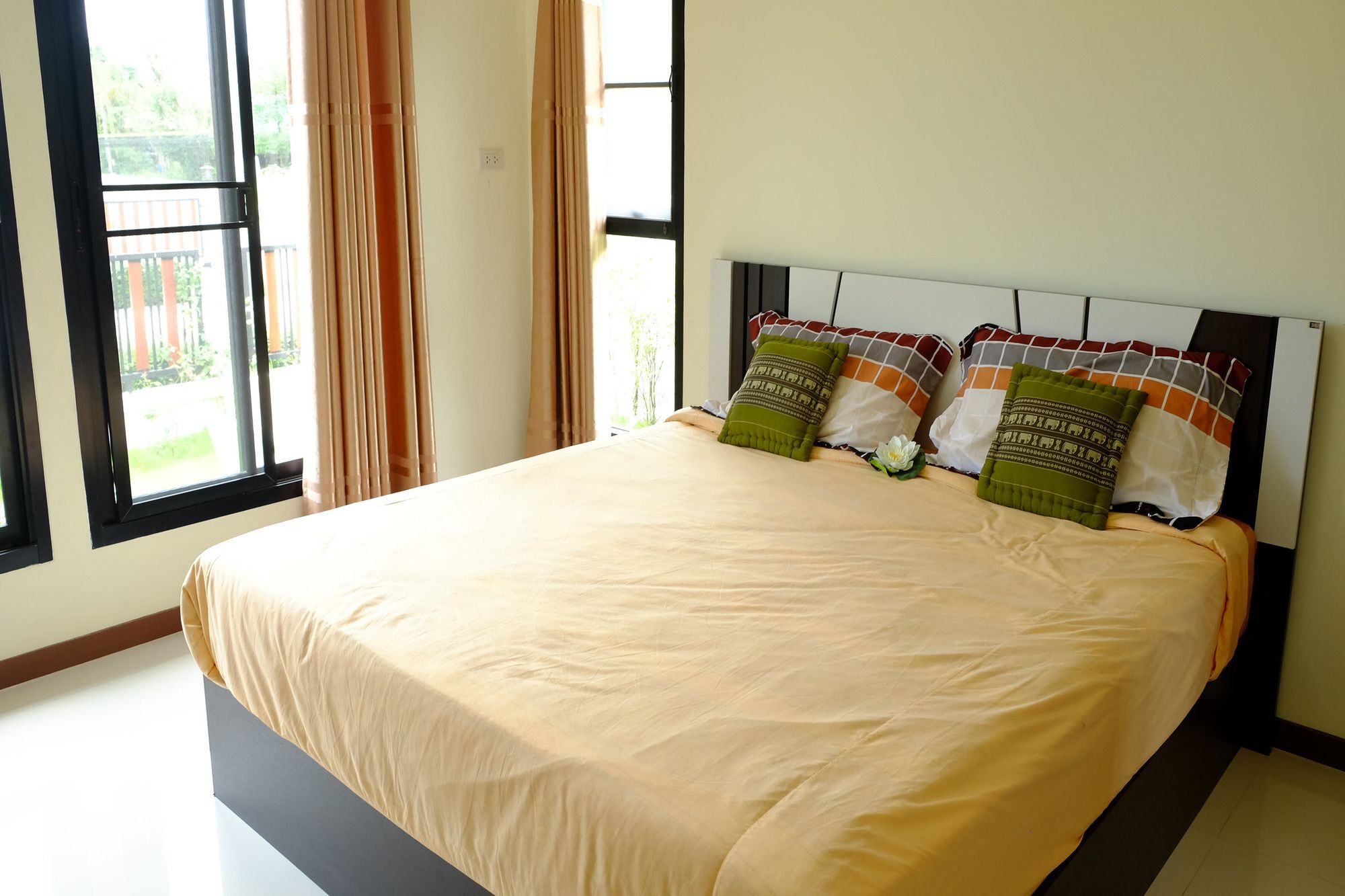 Hotel Ban Sumalai Rayong Exterior foto